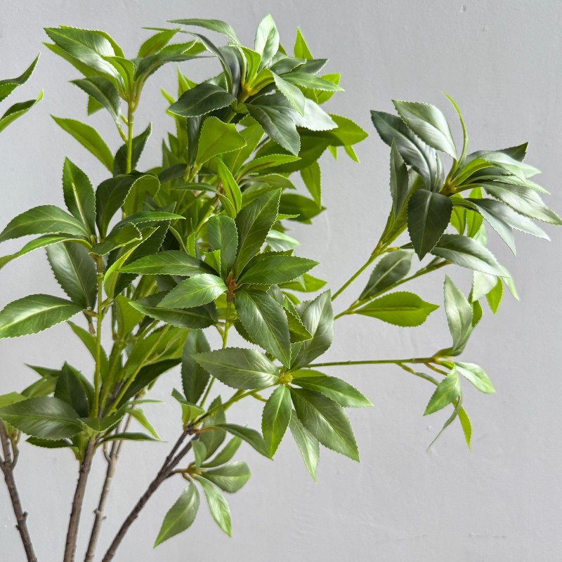 Artificial Pieris Japonica Greenery Stem Wholesale | Kingyee Flora - Image 13