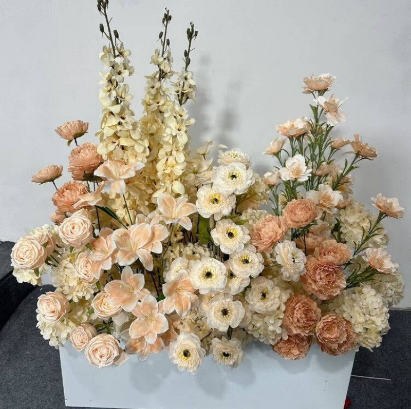Pre-Made Artificial Wedding Floral Table Runner Wholesale | Kingyee Flora - Image 6