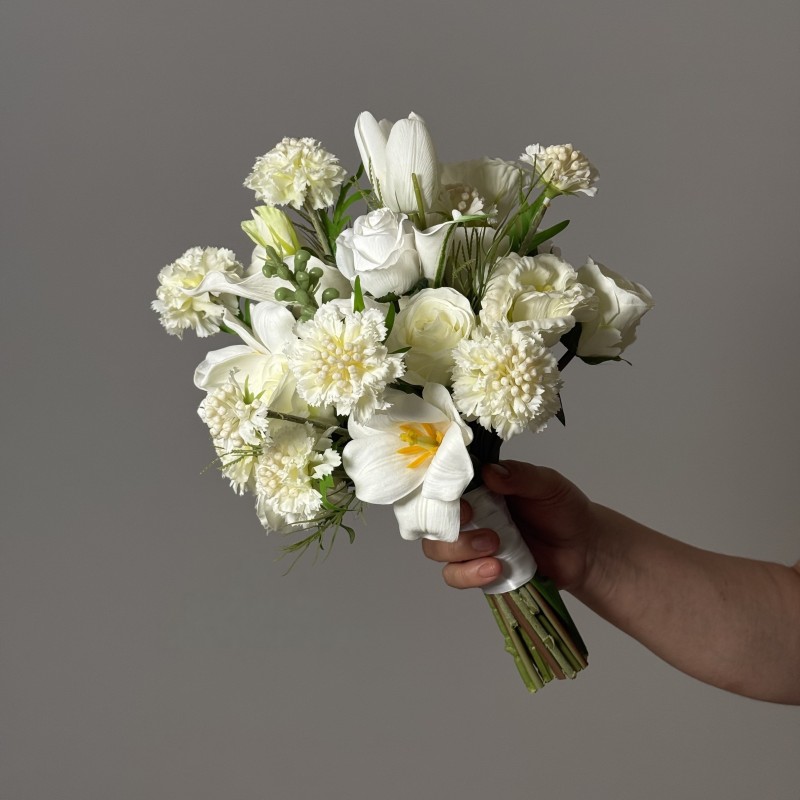 White Calla Lily Bridal Bouquet | 3 Styles Minimalist Artificial Wedding Posy | Kingyee Flora